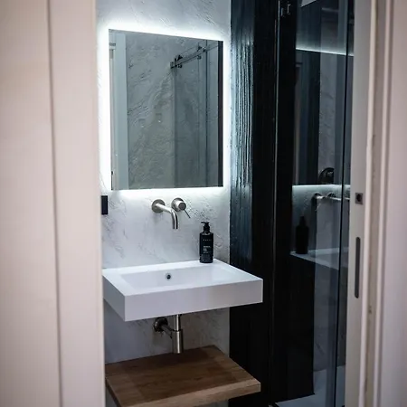 بيت ضيافة Luxury Penthouse *